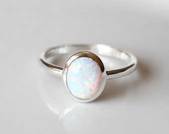 Zierliche Oval Opal Solitär Ring 925Sterling Silber Minimalist Ring Oktober Geburtsstein Verlobungsring Zarte jeden Tag Schmuck Geschenk Für Sie