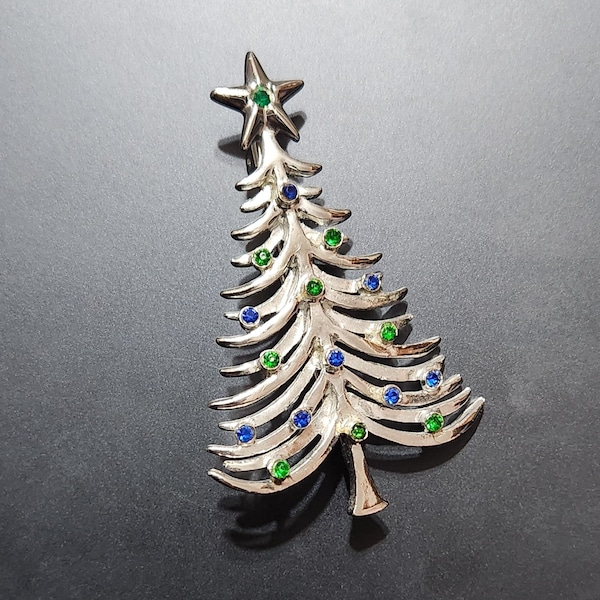 Signed Tancer II Christmas Tree pin
