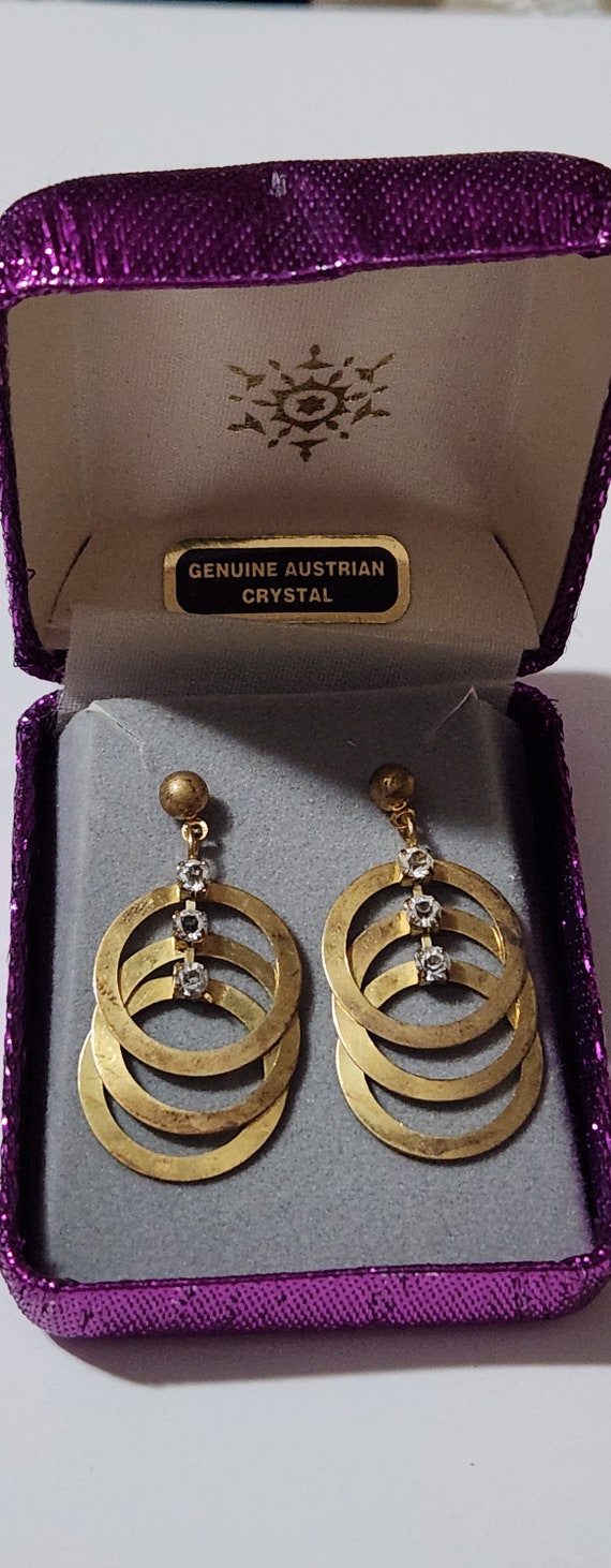 Vintage elliptical triple circle earrings with gen