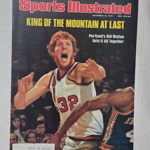 Bill Walton Sports Illustrated December 13 1976 Portland Trail Blazers King of the Mountain Vintage NBA Magazine