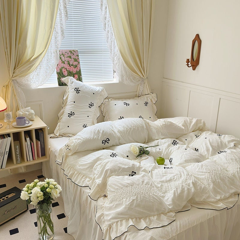Ribbon Bow Floral Bedding Set / White Blue, Best Stylish Bedding