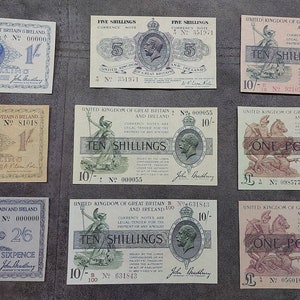 Souvenir e denaro da gioco con W/M Scellino + Sterlina della Gran Bretagna 1917-1919 SPEDIZIONE GRATUITA