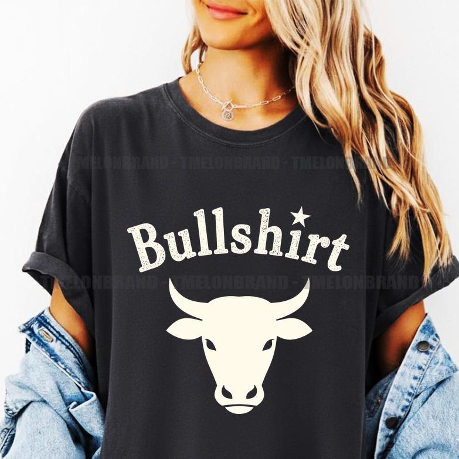Camiseta de toro con letras gráficas de animales sarcásticos y ...