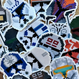 Adesivi per elmetti di Star Wars - Pixel Art (The Clone Wars, The Bad Batch, The Mandalorian, Rebels)