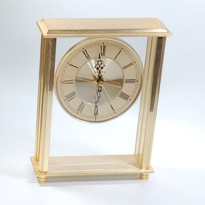 BULOVA 1704 Mantel Quartz Bright Brass Clock Table Clock Shelf Clock