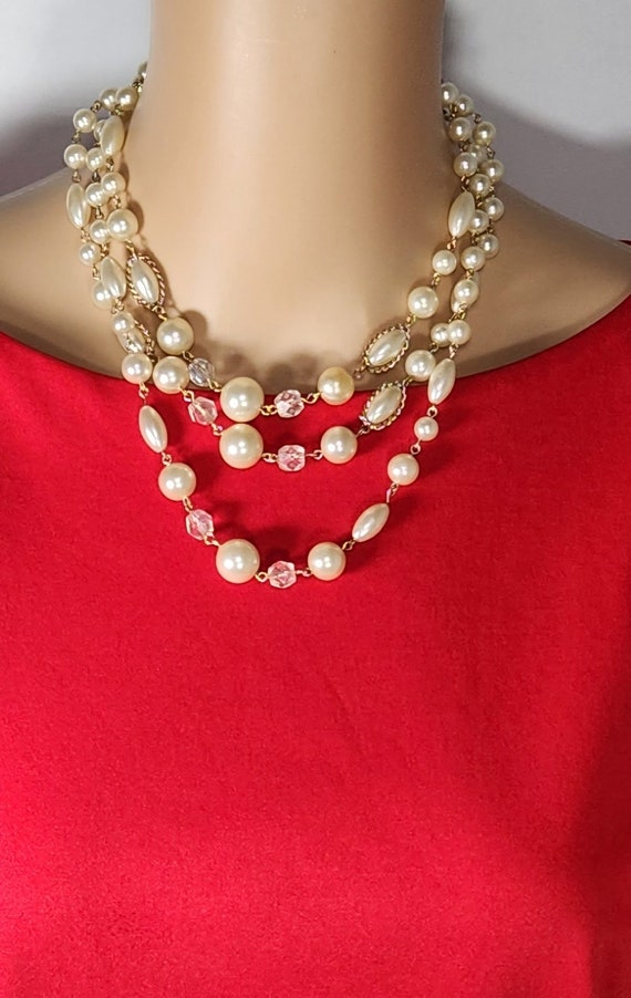 Lovely vintage 1950s Pearl Necklace, Statement Mu… - image 1