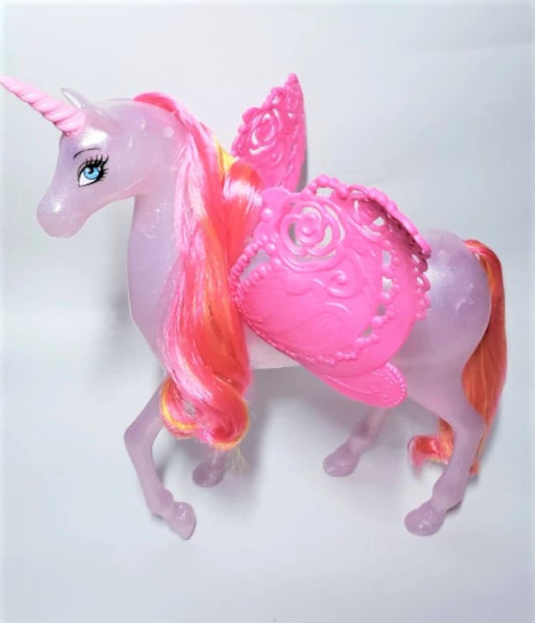 Licorne Pégase rose de conte de fées Barbie, Licorne rose