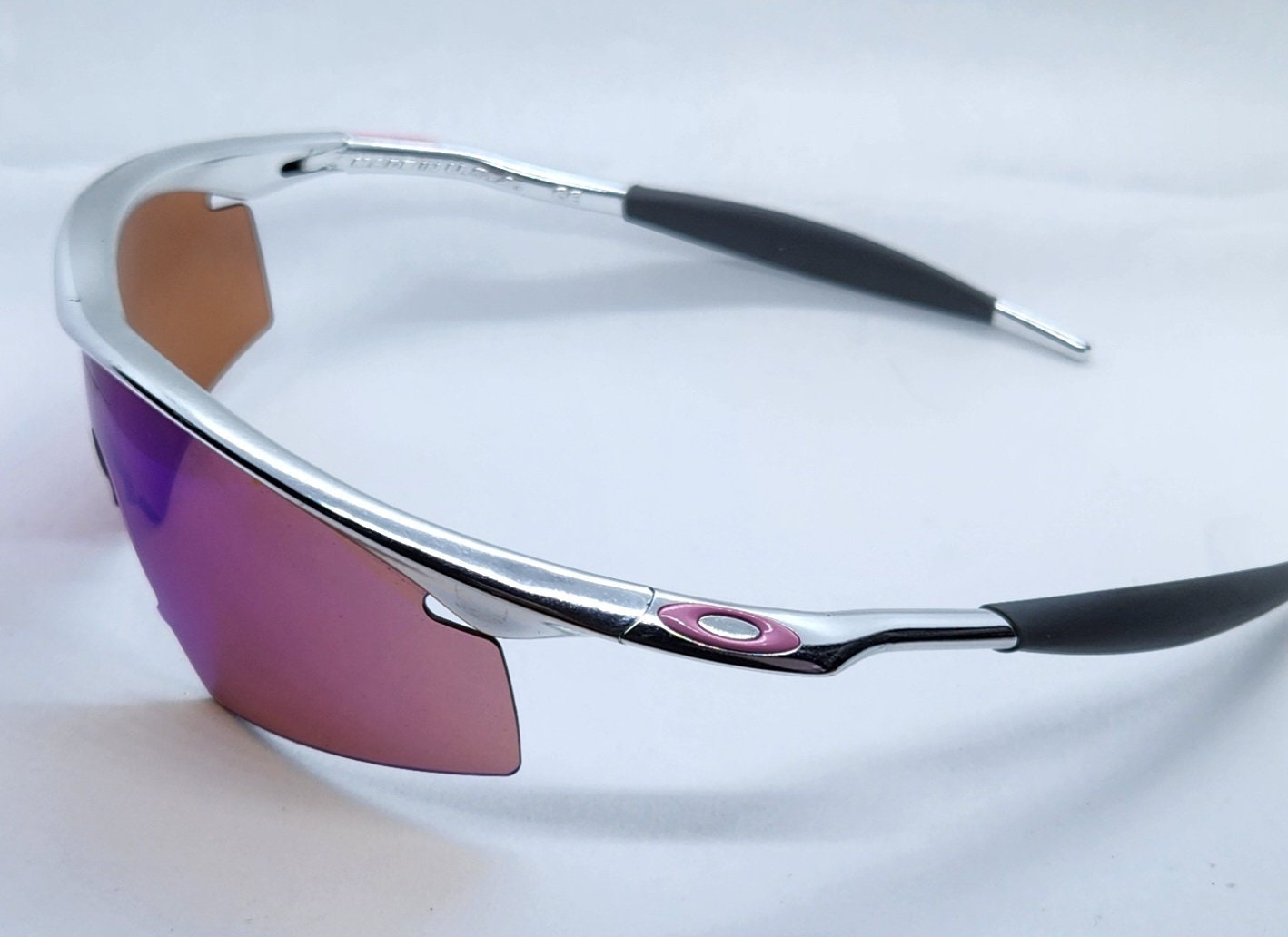 OAKLEY M Frame Polished Silver Pink Icons With Yellow Iridium 