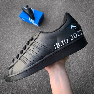 adidas gazelle silver green womens Adidas Originals Men Superstar Colourblock Lace-Up Shoes – MIDS&LOWS main image 0