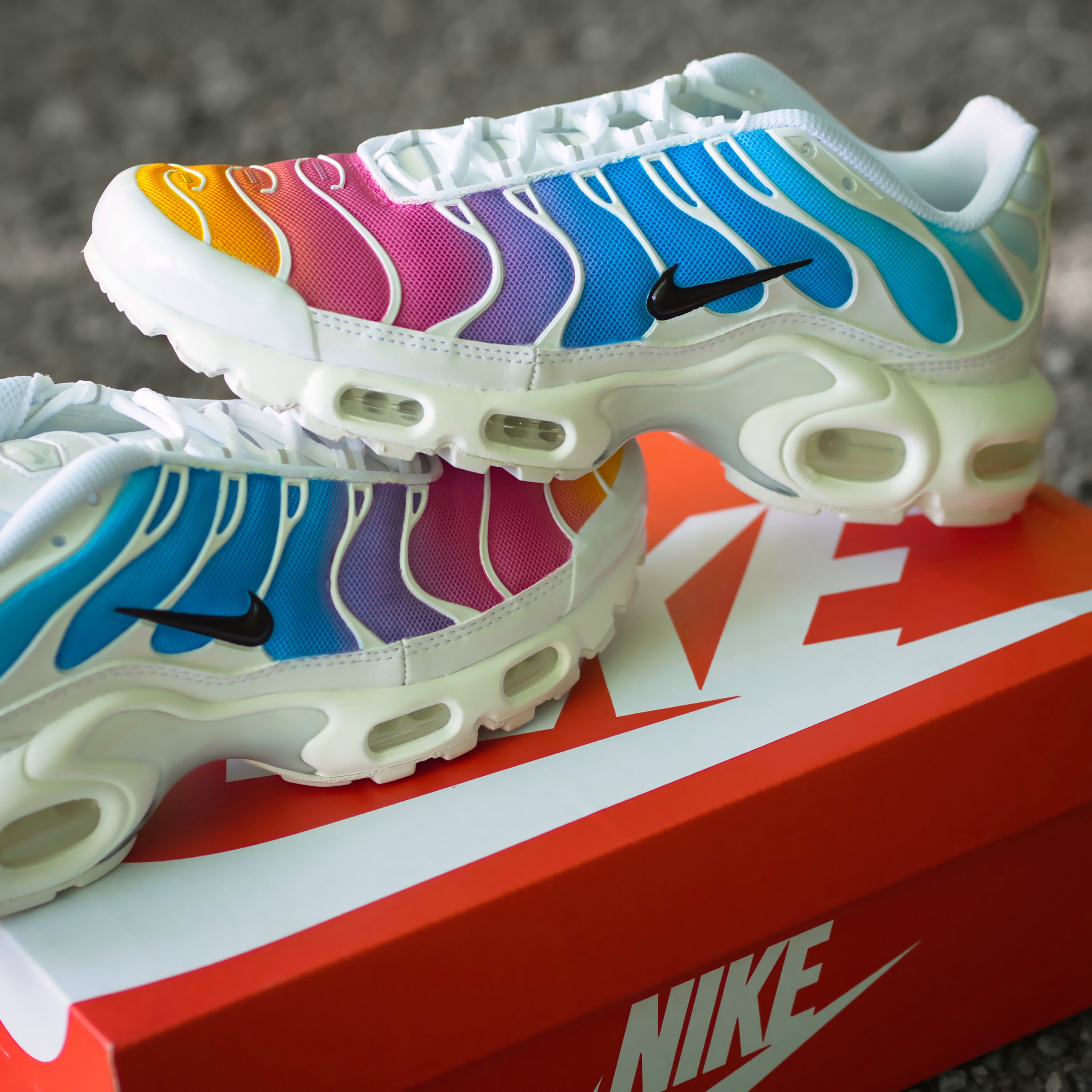 Nike tn regenbogen sale