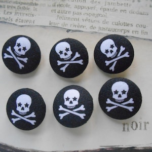Skull and Crossbone Buttons, Skull Buttons, Goth Buttons, Halloween Buttons, Spooky Buttons, 7/8”, Set of 5 or 6 buttons