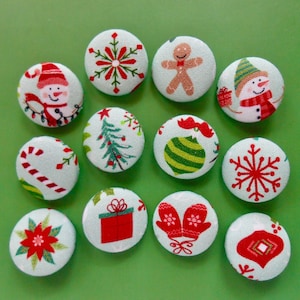 Christmas Buttons, Santa Buttons, Xmas Buttons, Holiday Buttons, Seasonal Buttons. Set of 6, 8, 10, or 12 buttons and 7/8&quot; in size.