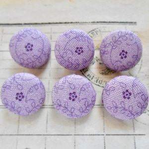Tiny Purple Flower Buttons, Floral Buttons, Garden Buttons, Summer Buttons, Sewing Buttons. Size 5/8&quot;. Set of 5, 6, 7 or 12 buttons.