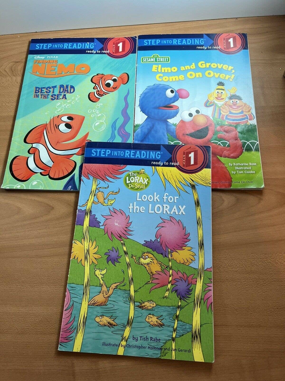 Step Into Reading Step 1 Lot • Finding Nemo•sesame Street• the