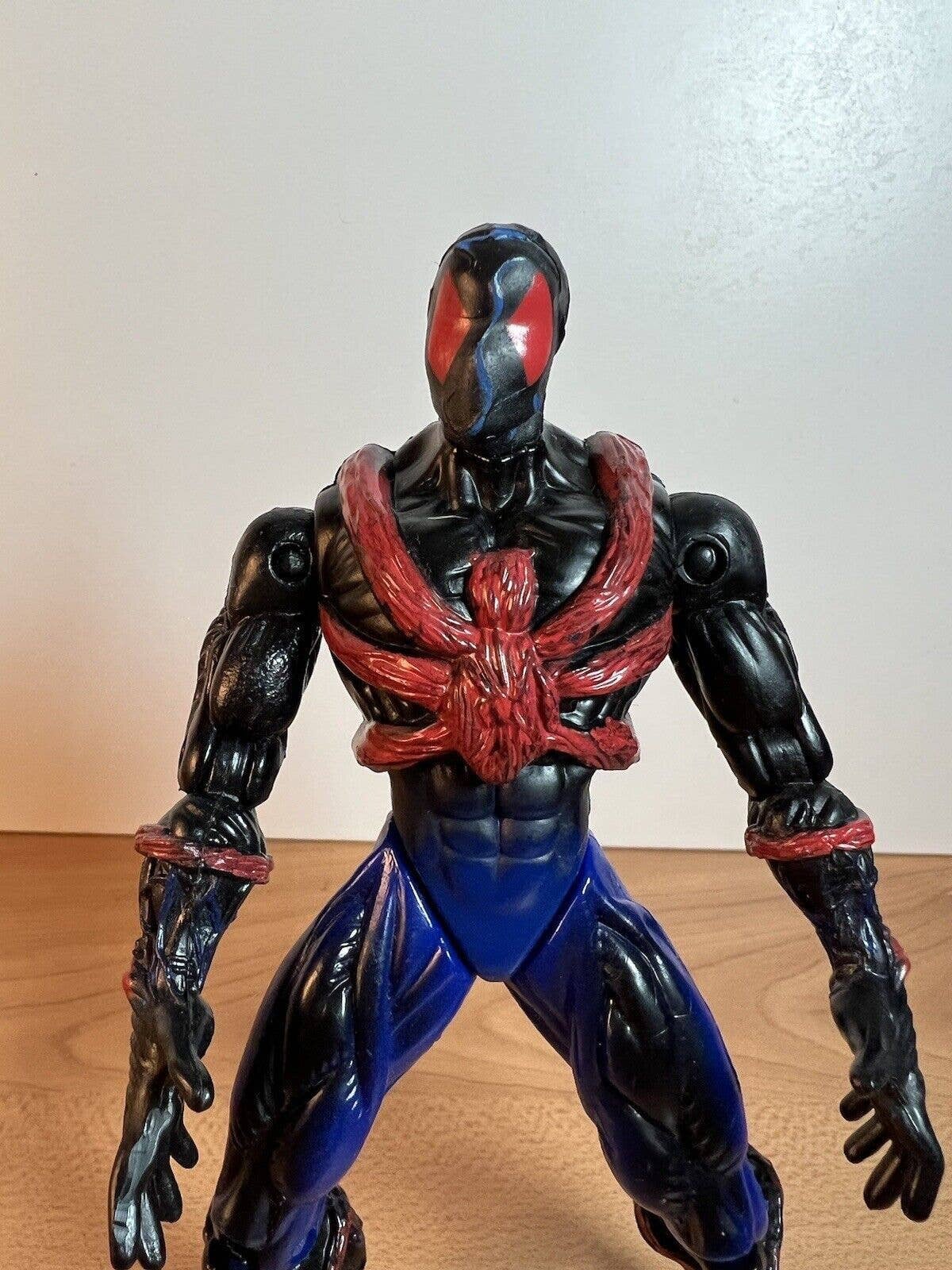トイビズ スパイダーマンフィギュア WEB SPLASHERS 1998年
