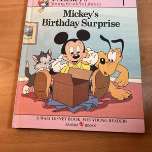 Mickey&#39;s Young Reader Library Book Hardcover Mickey&#39;s Birthday Surprise 1990