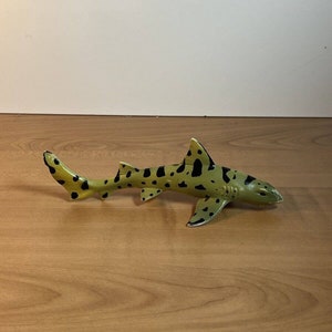 Safari Ltd 1996 Leopard Shark Miami Florida 6.5 Inches Long