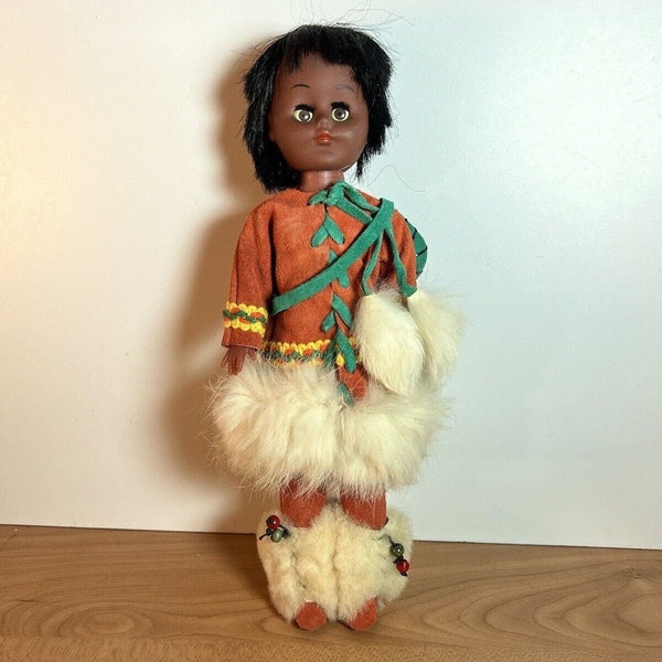 Vintage Indien Art Eskimo Doll