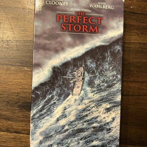 The Perfect Storm VHS Video Tape Movie George Clooney • PG13• 2000 Warner Bros