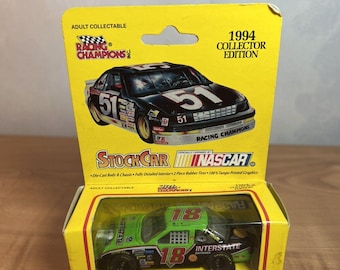 Modellino Nascar in scala 1:64 della collezione Racing Champions 1994 di Dale Jarrett #18 Interstate.