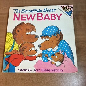 The Berenstain Bears&#39; New Baby - paperback, Stan Berenstain, 1974 Paperback