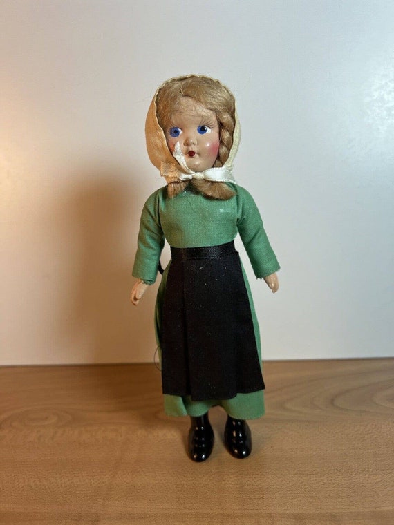 Vintage Amish Girl Doll Mr. Fosters Shoppe 7.5 Green Dress - Etsy