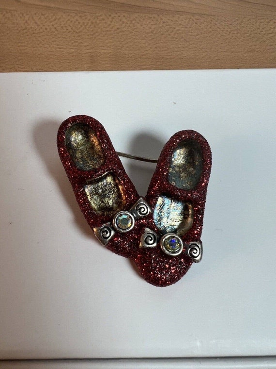 Vtg 1997 Ruby Red Slippers Brooch Pin Sparkle Enam