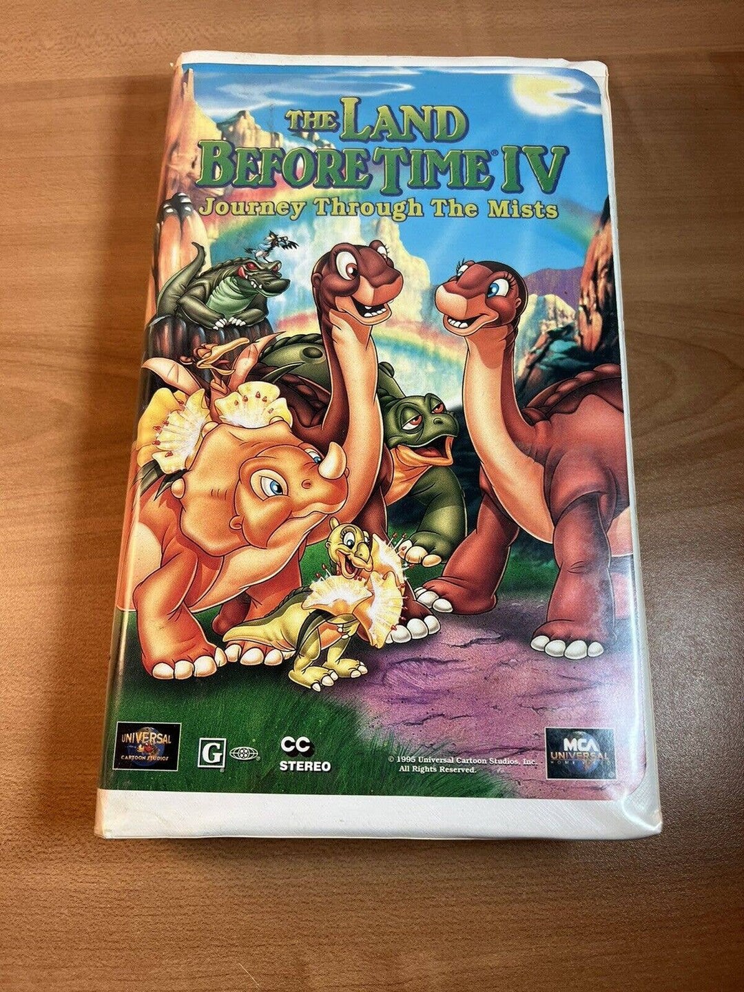 The Land Before Time IV Journey Through the Mists VHS, 1996, Clamshell