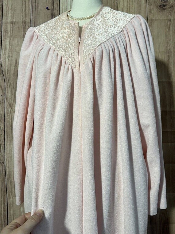 Vanity Fair Women's Pink Fleece Embroidered Duste… - image 4