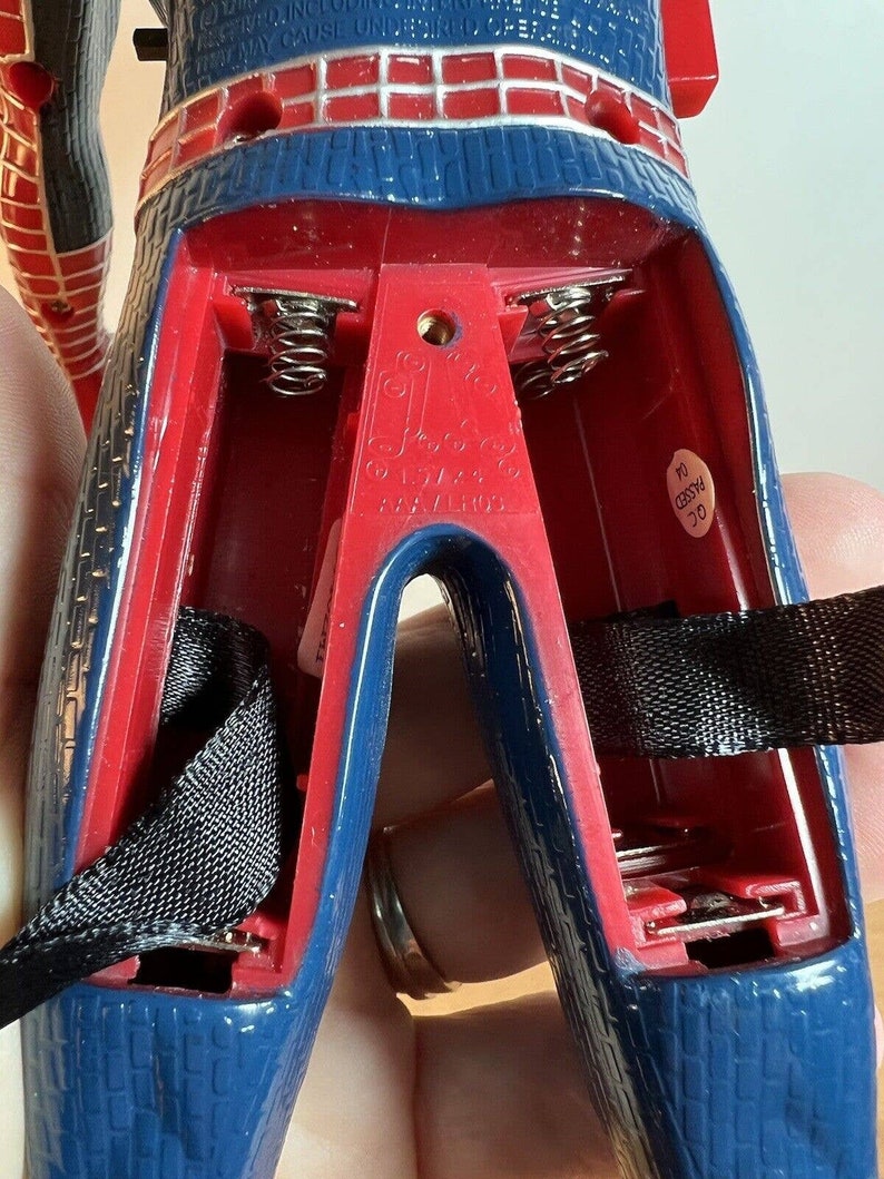 2001 MGA Marvel Spiderman The Movie 12" Action Figure Walkie Talkie image 8