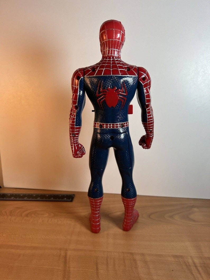 2001 MGA Marvel Spiderman The Movie 12" Action Figure Walkie Talkie image 4