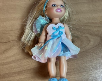 Barbie Il Lago dei Cigni Kelly come Baby Swan Doll, bambola da 10 cm - Mattel 2003 C352G
