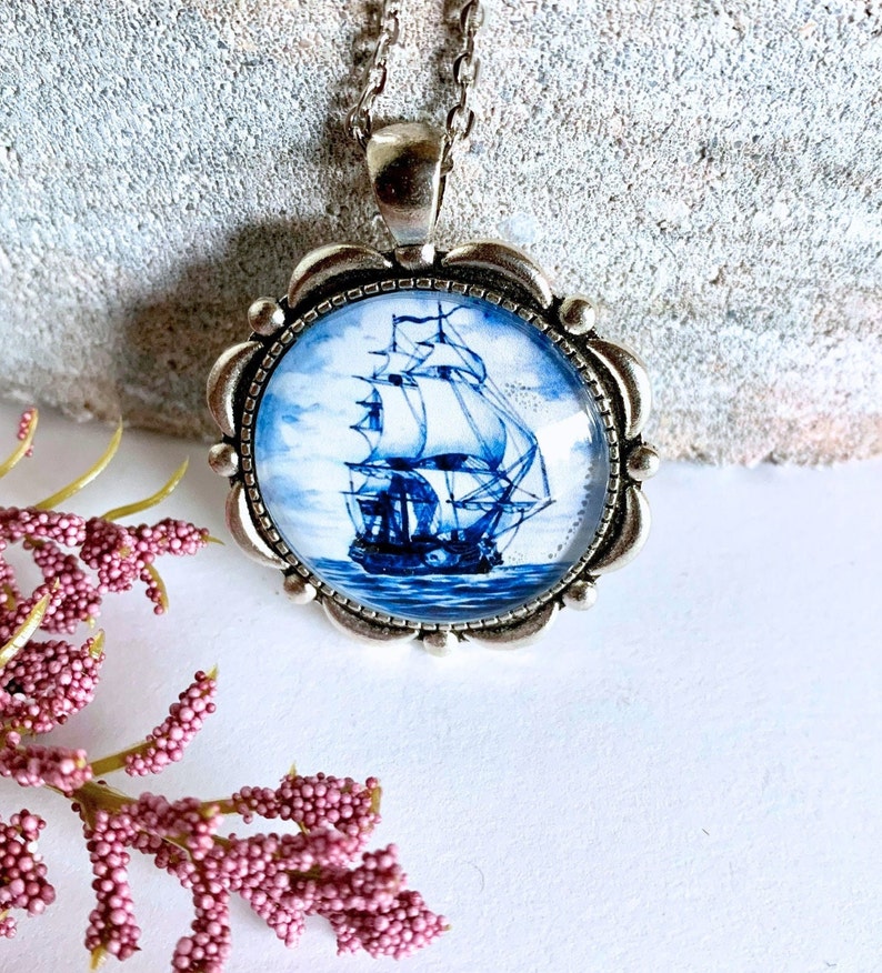 Delft blue necklace/Nautical Necklace/Sailing jewelry/Glass cameo necklace/Blue Pendant necklace/Dutch necklace/Gift for Oma image 3