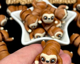 3D printed sloth, mini articulating sloth, cute 3D printed sloth, fidget toy, desk knickknack, cute gift idea, flexi toy, autism fidget