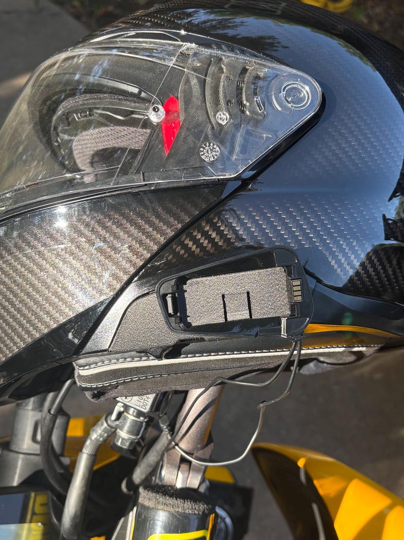 HJC Helmet Adapter for Cardo Freecom or Spirit – 3D Printed Carbon Fiber Mount image 3