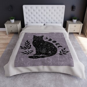 Cat Blanket, Witchy Blanket, Whimsigoth Blanket, Black Cat Blanket, Halloween Blanket, Celestial Blanket, Dark Academia Decor, Gothic Throw immagine 1