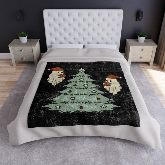 Christmas Ghosts Blanket, Gothic Blanket, Creepy Christmas, Whimsigoth Decor, Spooky Christmas Blanket, Ghost Blanket, Goth Christmas, Dark