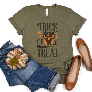 Halloween Owl Shirt, Trick or Treat Shirt, Vintage Halloween Shirt, Retro Halloween Shirt, Spooky Aesthetic, Fun Halloween Shirt, Spooky Owl
