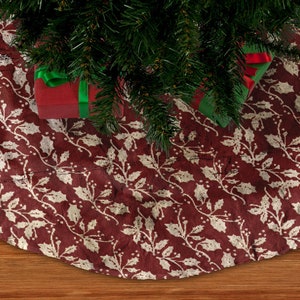 Christmas tree skirt Red Holly, Xmas tree skirt, Holly tree skirt, Christmas home decor
