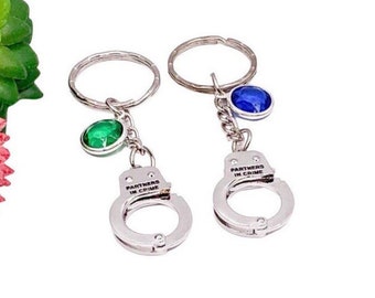 Llaveros de "Compañeros del Crimen", juego de llaveros con esposas a juego para 2, regalo para mejores amigos, llaveros de amistad personalizados, regalo para mejores amigos, regalo de escuadrón