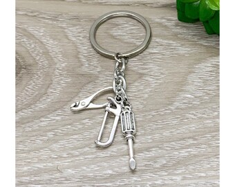 Handyman Keychain, Tools Keyring, Dad Keychain, Screwdriver Charm, Fathers Day Gift, Dad Gift, Grandpa Keychain, Gift from Son, Gift for Him