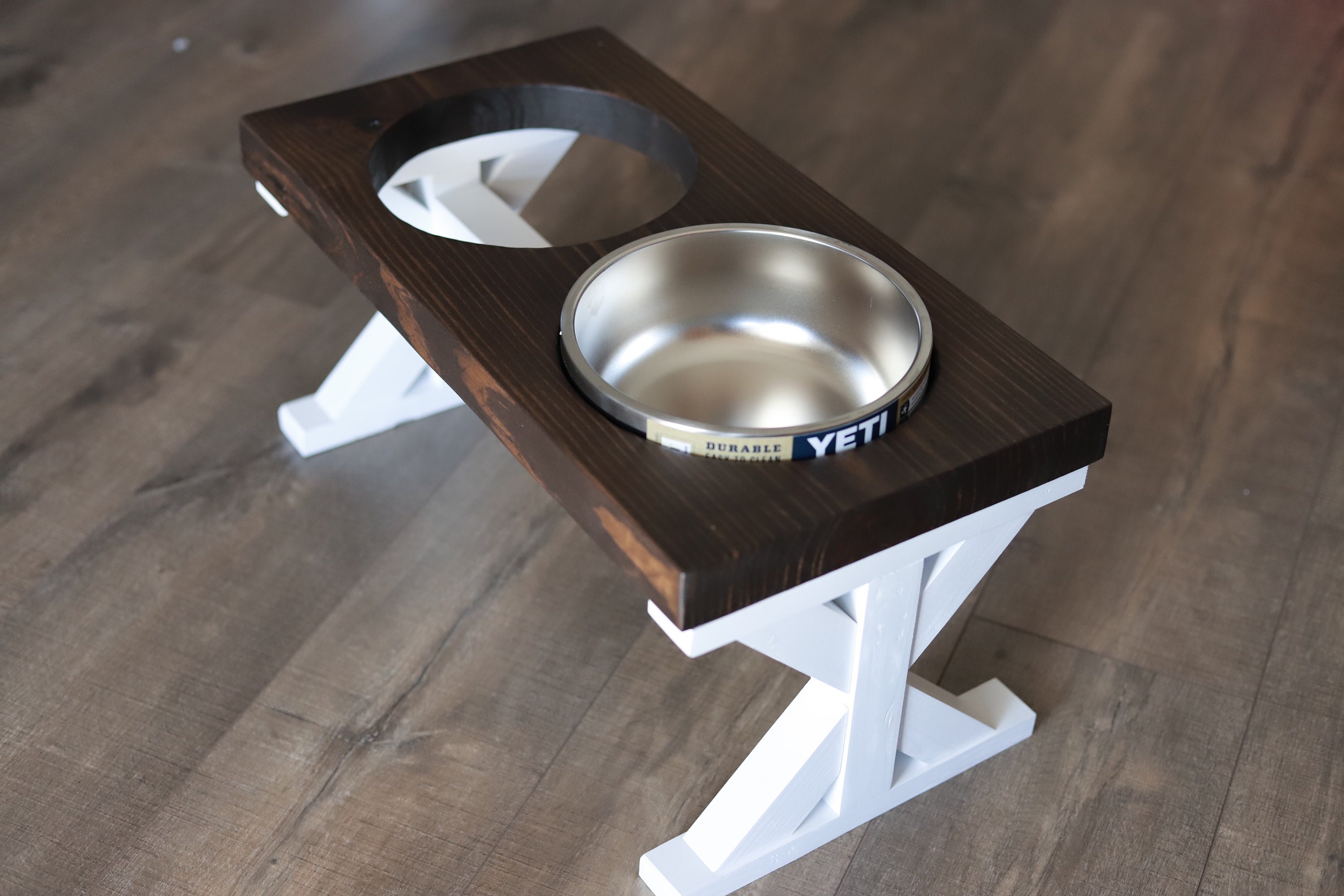 Yeti Raised Dog Bowl Stand - Fits RTIC – Woodland Steelworks