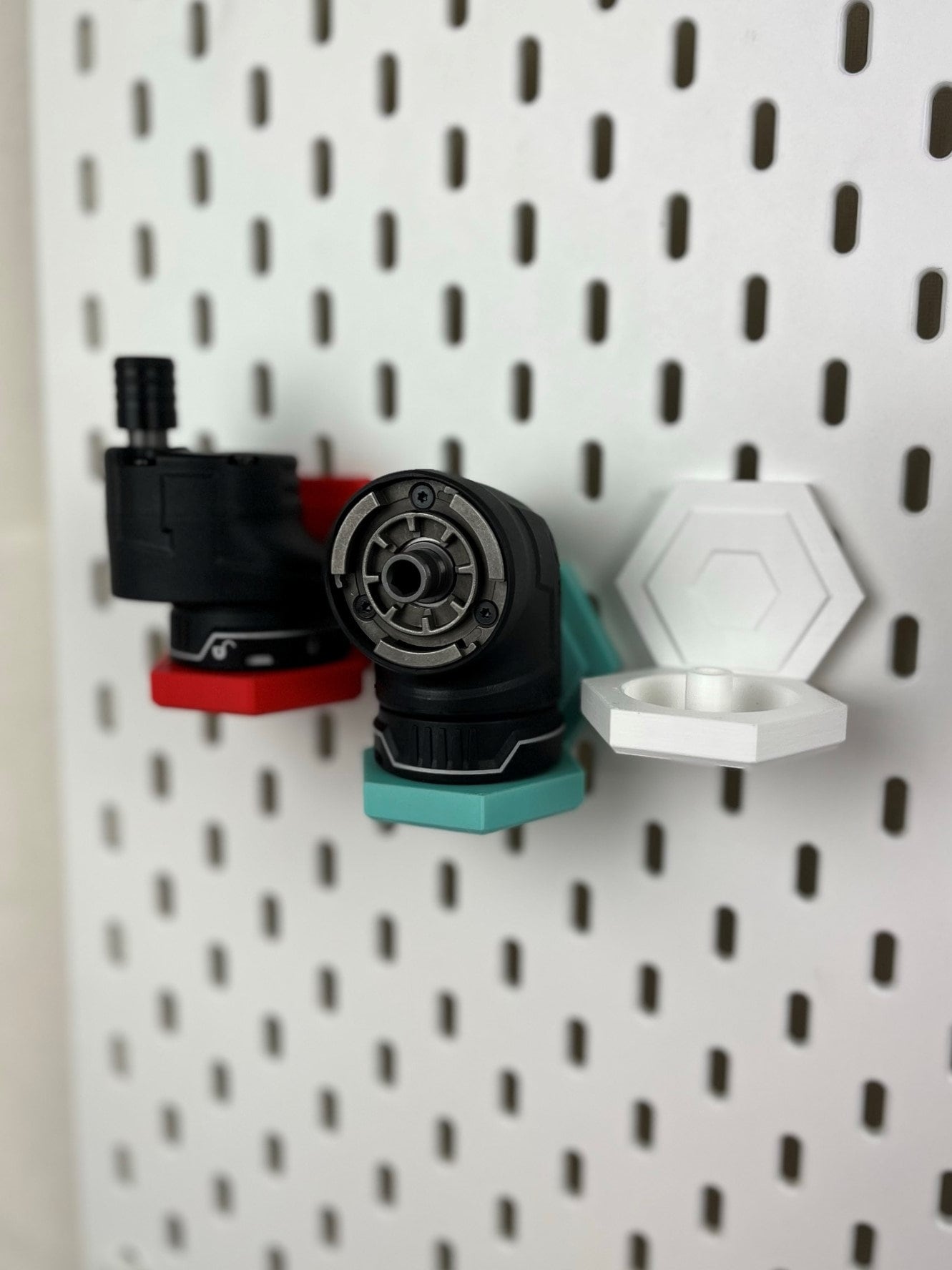 Bosch GSR drill chuck holder for Ikea Skadis pegboard | 12V cordless screwdriver | Workshop, tool organization | stable and practical