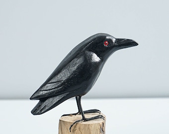 Raven Bird Statue, Painted Wood Carving, Wooden Bird, Handcrafted, Woodland, Animal Ornament, Crow, Apartment Decor, Grandfather Gift