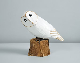 Snow Owl Art, Hand Carved Statue, Wooden Bird, Art Sculpture, Painted Bird, Room Decoration, Handmade Decor, Gift for Him, Birthday Gift