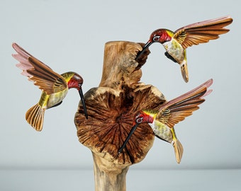 Colorful Hummingbirds Statue, Three Birds, Painted Wooden Animal, Wood Carving, Bird Figurine, Colibri, Aesthetic Decor, Family Gift