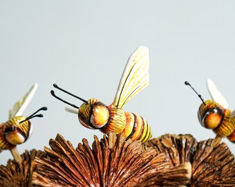 蜂の巣の置物、蜂の置物、木彫り、彩色された蜂、蜂の壁掛け、ユニーク