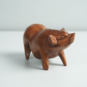 Pig Sculpture, Animal Figurine, Wood Carving, Natural Piece, Pig Statue, Tabletop Decor, Unique Decoration, Animal Lover, Gift for Him