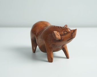 Pig Sculpture, Animal Figurine, Wood Carving, Pig Statue, Tabletop Decor, Unique Decor, Animal Lover, Gift for Him,  Gift for Farmer