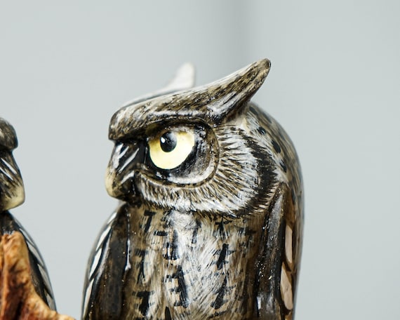 チェンソーアート】夫婦フクロウのオブジェ フクロウ彫刻がよく見える